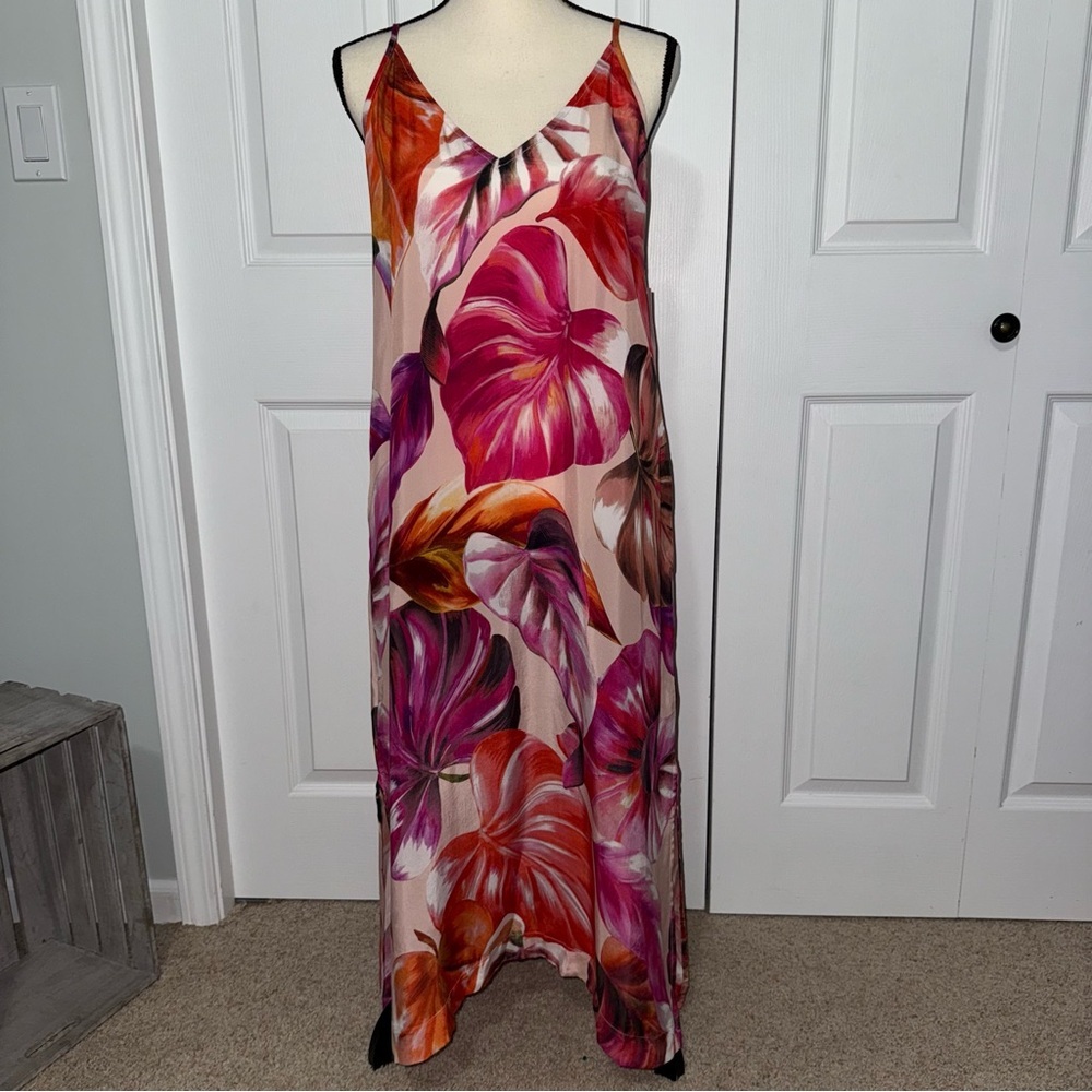 NWT Karen Kane tropical Dress Soft Silky Cupro Breathable M Summer Cruise wear